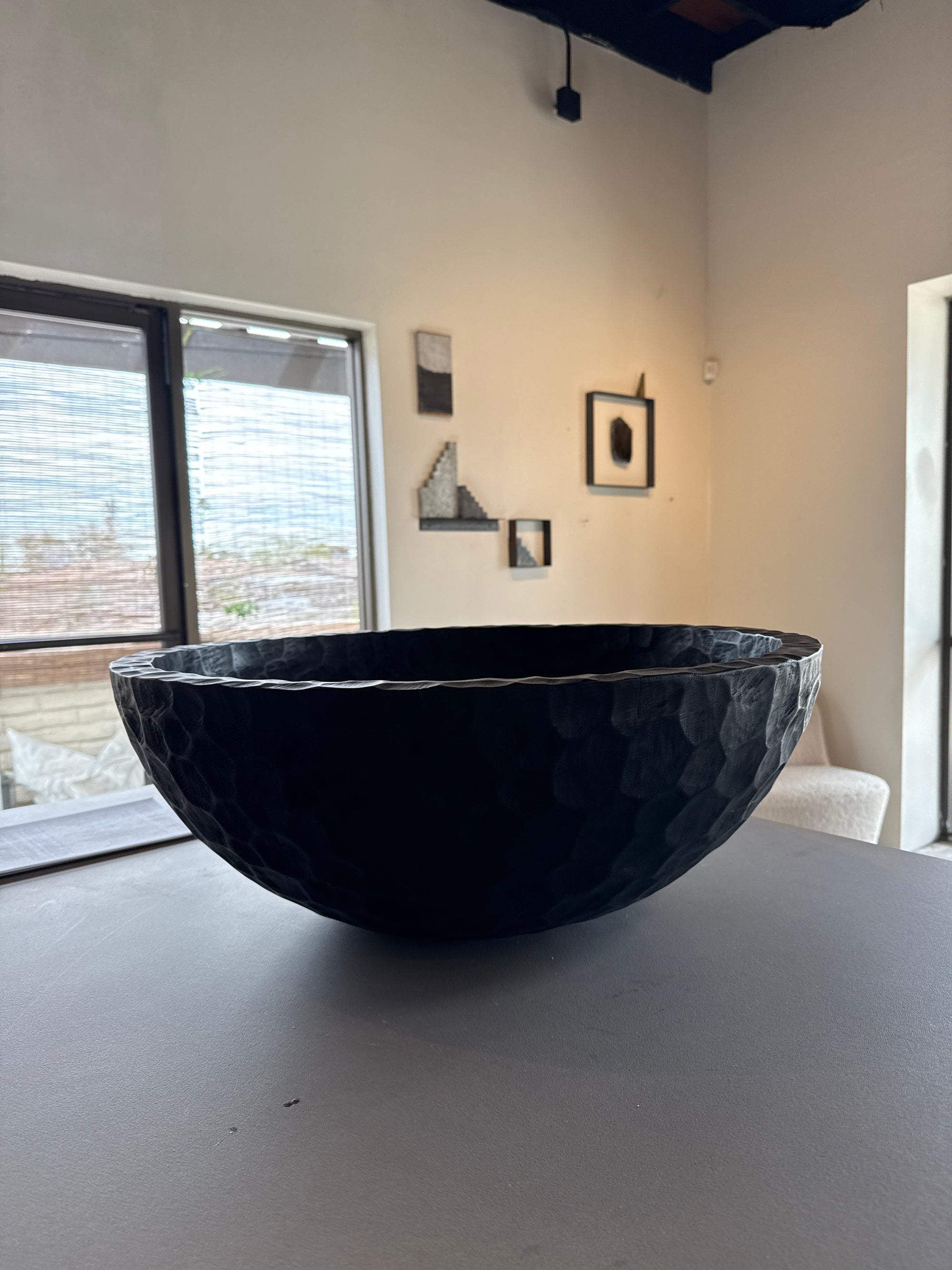 Eddys Black Bowl